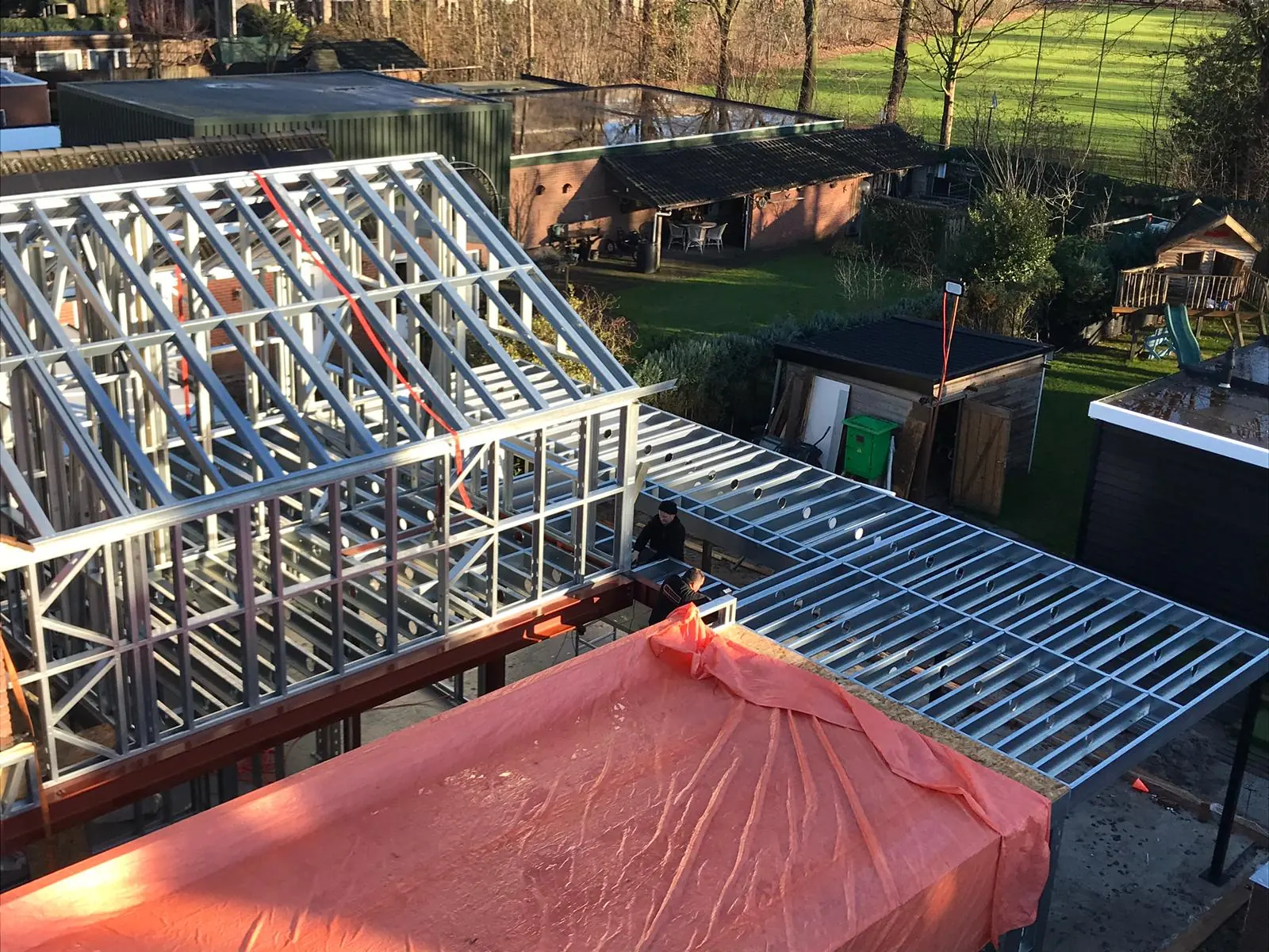 Staalframe uitbouw van een woonhuis in Asten, foto 3