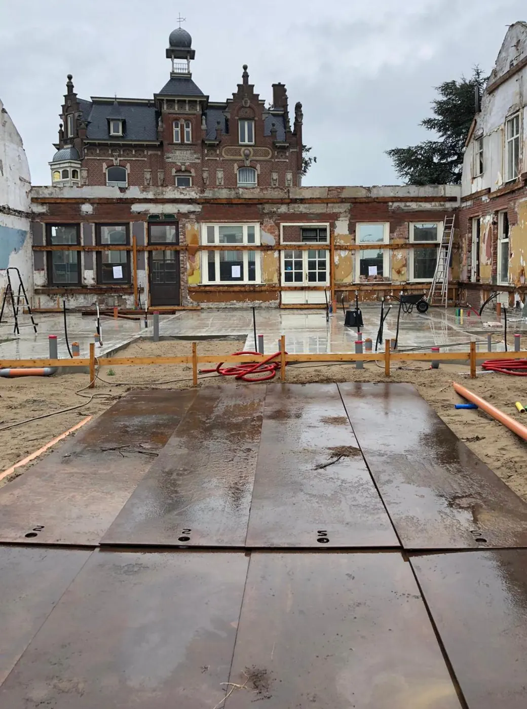 Transformatie naar 3 appartementen in Beek en Donk, foto 6