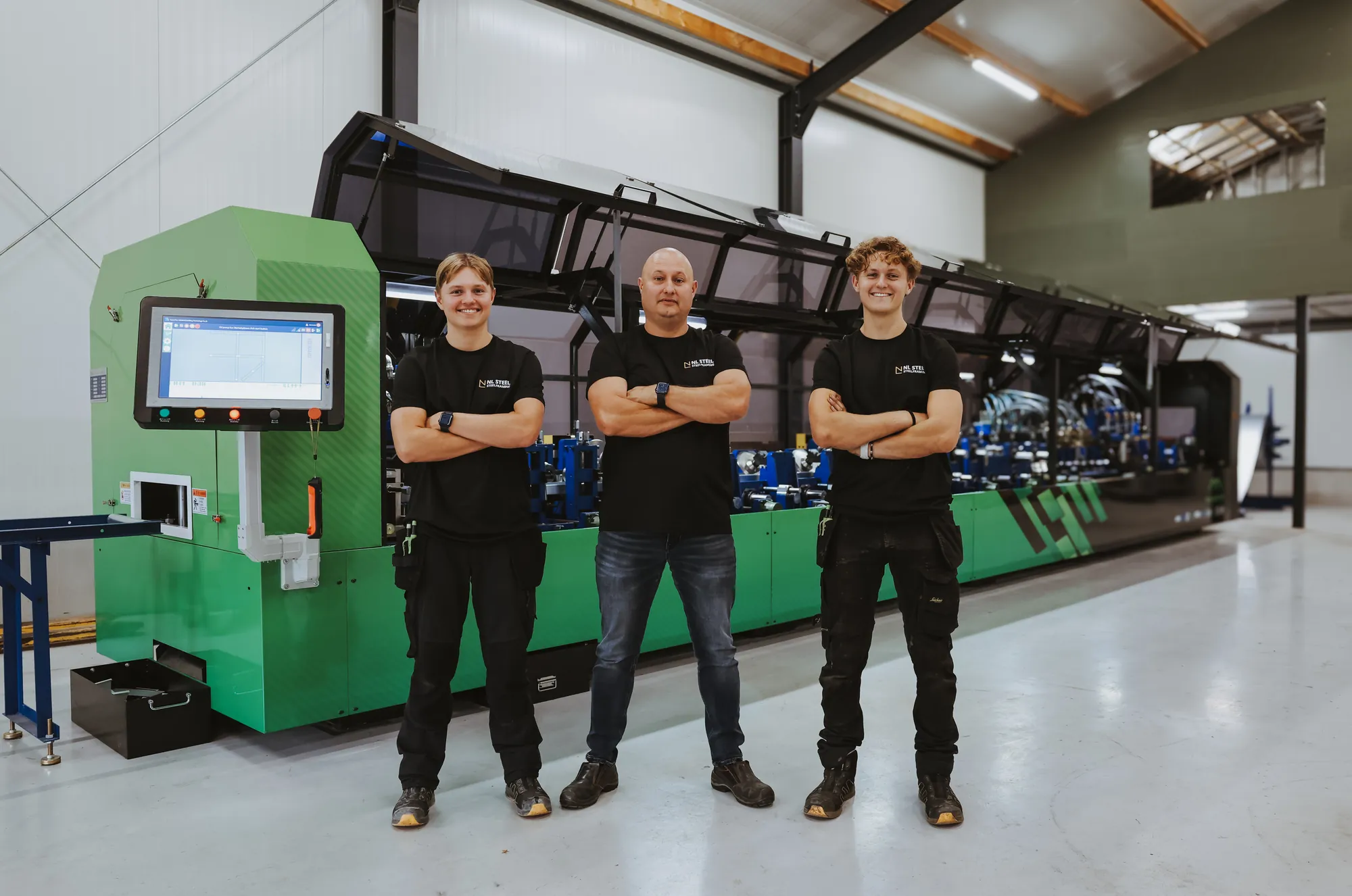 Het team van NL Steel in de productiehal in Gemert